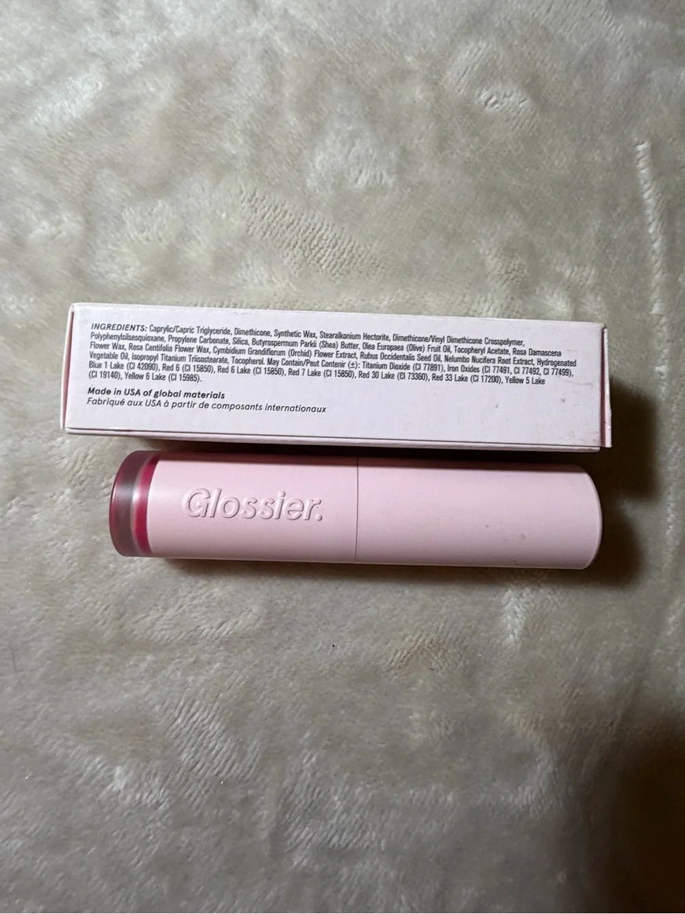 Glossier Ultralip High-Shine Lipstick – Portrait